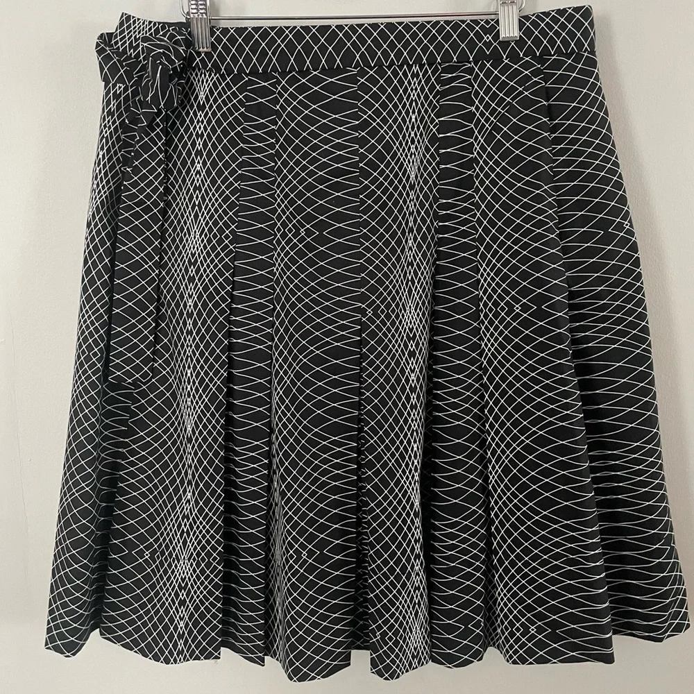 Ellen Tracy Black & White Cotton Full Skirt Sz 12